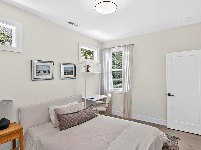 962 Strouse Ave #A — Photo 25