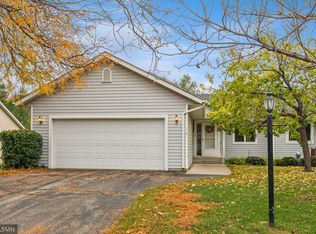 103 Ridgebrook Dr, Cannon Falls, MN 55009