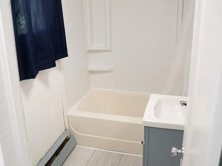 405 Orchard St — Photo 9