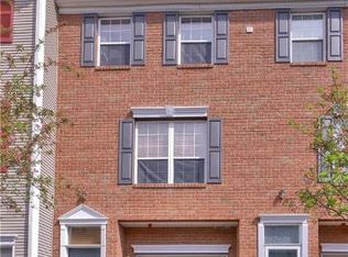 73 Meadow Ln, Nanuet, NY 10954