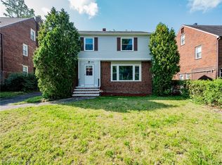 3582 Bendemeer Rd, Cleveland Heights, OH 44118
