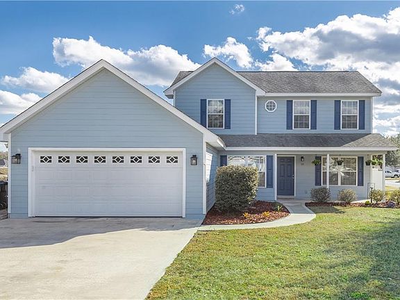 3rd image of 10 Carrollton Dr