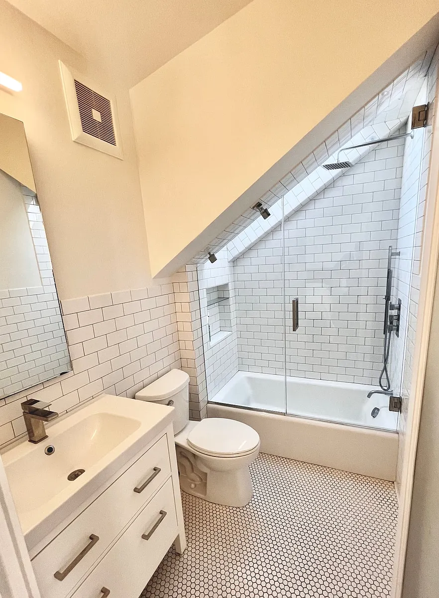 Building Photo - 1214 Calvin Ave #B