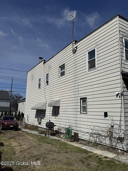 4th image of 16-18 Paine Street