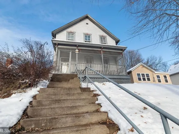902 Maple St W, Stillwater, MN 55082