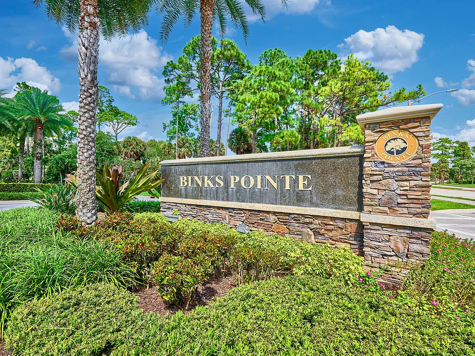 141 Sword Fern Pl