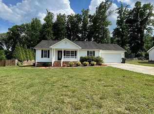 11 Cardinal Creek Rd, Thomasville, NC 27360