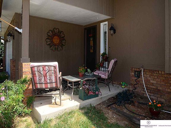 3rd image of 6341 N 115th Cir