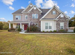 428 Wolfe Ln, Hubert, NC 28539