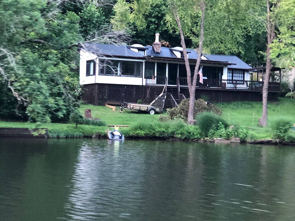 1st image of 803 Burgess Rd