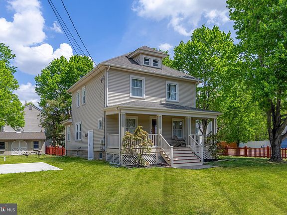 2nd image of 1256 E Grant Ave