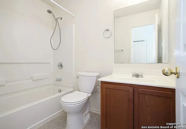 10002 Powderhouse Dr — Photo 30