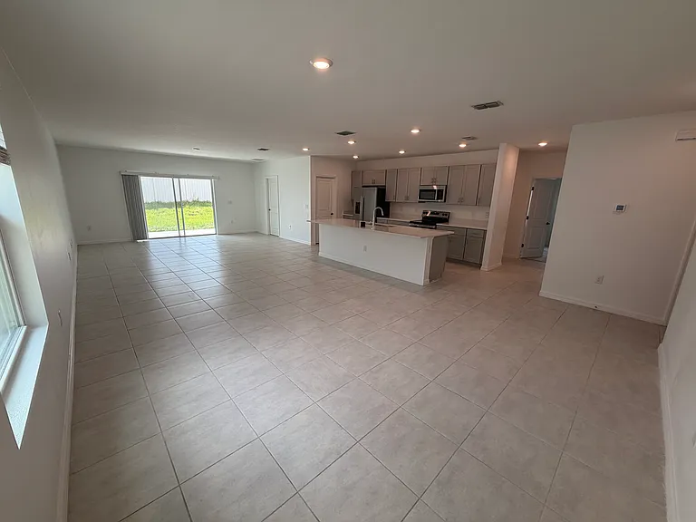 4438 Petunia St — Photo 3