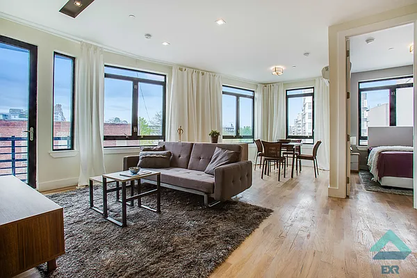 Rented by EXR | media 1