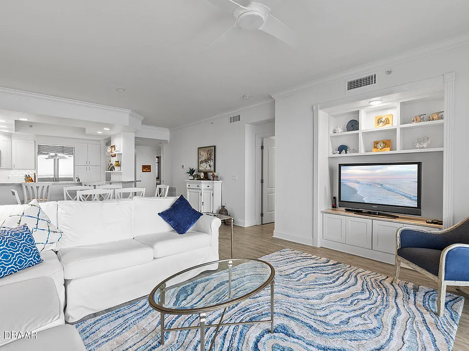 253 Minorca Beach Way #903