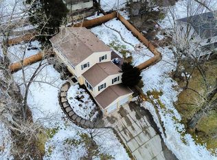 4072 Birch Knoll Dr, White Bear Township, MN 55110