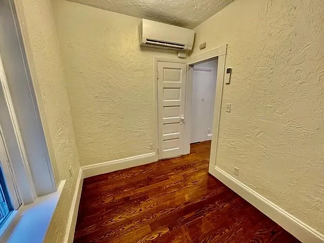 4 Garden Court St #2B — Photo 8
