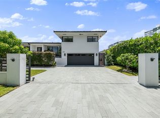 2010 NE 122nd Rd, North Miami, FL 33181