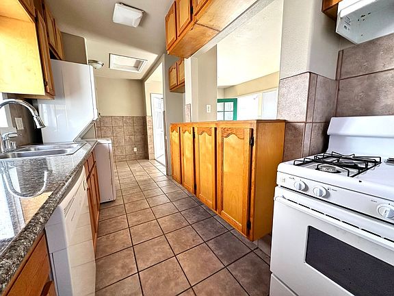 5th image of 444 Ohio Ave APT 5