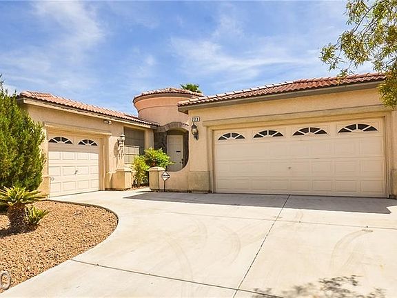 2nd image of 223 Pebble Canyon Dr