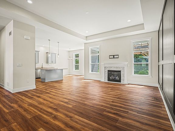 5th image of 4348 Woodcliff Ln