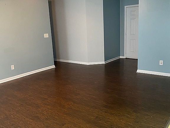 3rd image of 1227 Palmer Dr