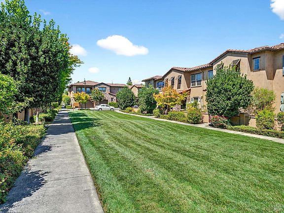 5th image of 180 Healdsburg Avenue #A