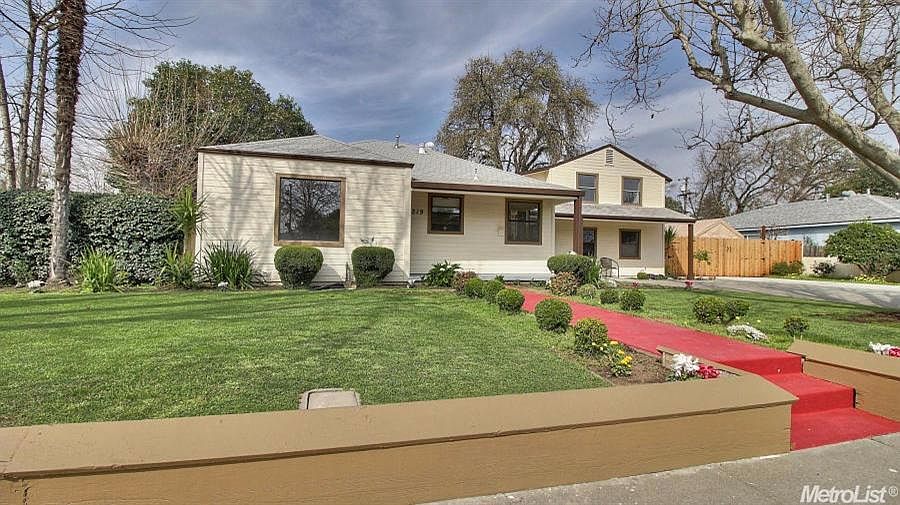 1st image of 2219 W Oxford Way