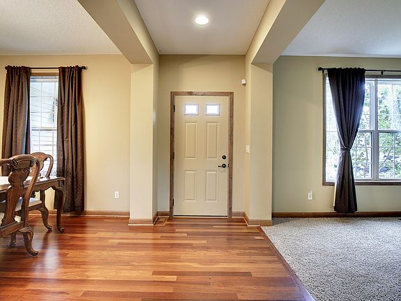 5th image of 10838 Birch Ln