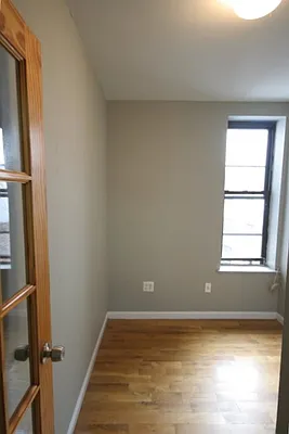 Rented by Bond New York | media 3