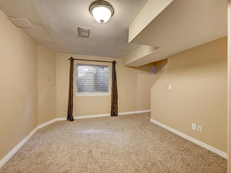 12737 W Aqueduct Dr — Photo 22