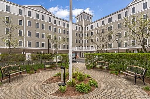 2nd image of 8 Crowninshield St Unit 407