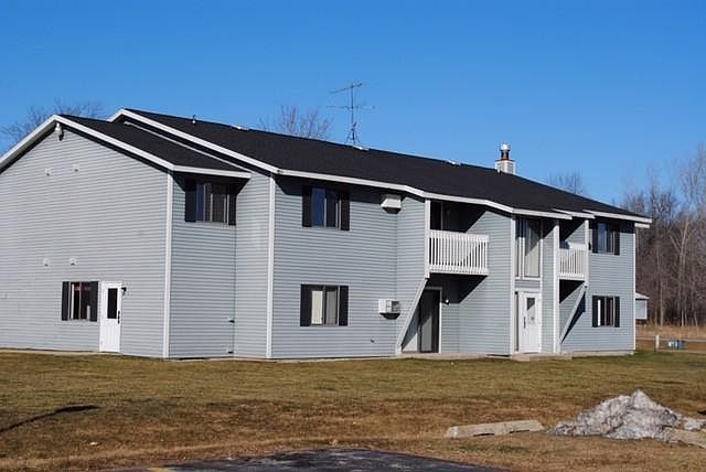 2nd image of 421 Balderson St #7