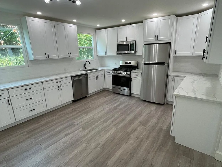 1201 S Orange Grove Ave #1 — Photo 3