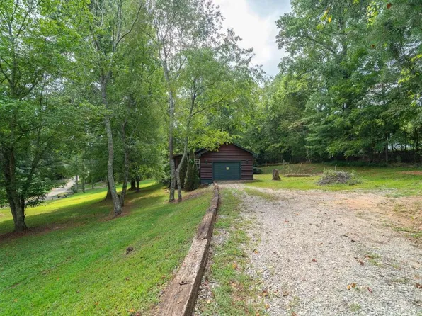 40 Fantasy Ln, Blairsville, GA 30512