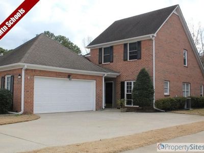 1808 Stone Brook Ln, Birmingham, AL, 35242