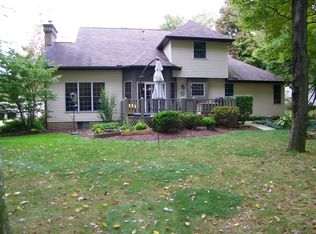 127 Maple Grove Dr, Butler, PA 16001