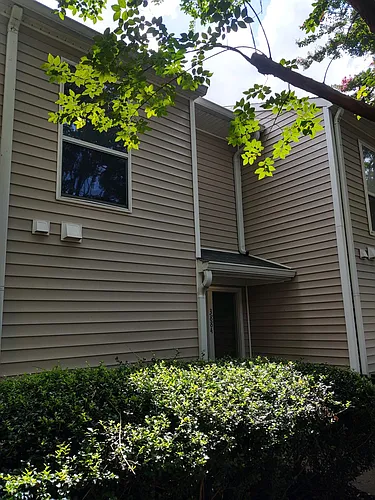 3884 Staffordshire Ln Photo 1