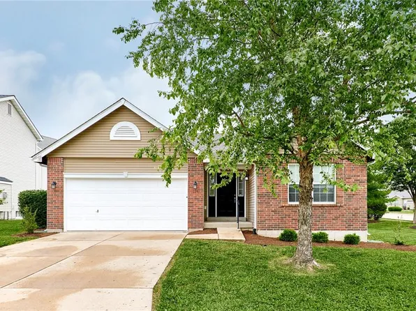 234 Bellemeade Dr, Saint Peters, MO 63376