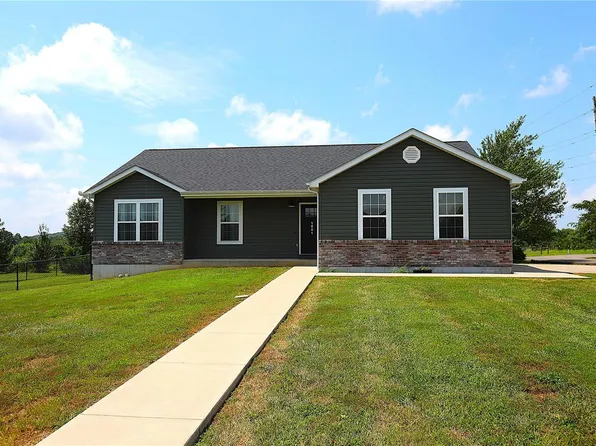 1001 Wolfcreek Rd, Farmington, MO 63640