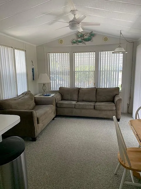 1 bed, 408 sqft, $3,800 — Photo 4