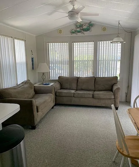 20 Cielo St — Photo 4