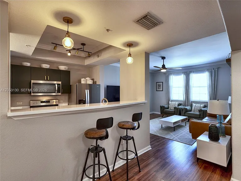 533 NE 3rd Ave #306 — Photo 6