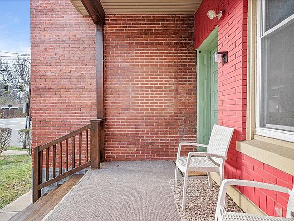 2nd image of 100 N Linden Ave #101