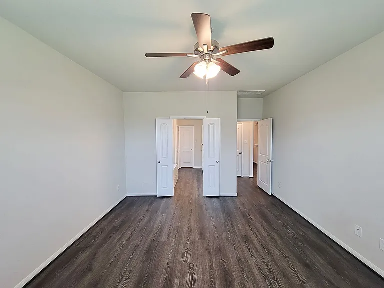 10423 Astor Points Trl — Photo 19