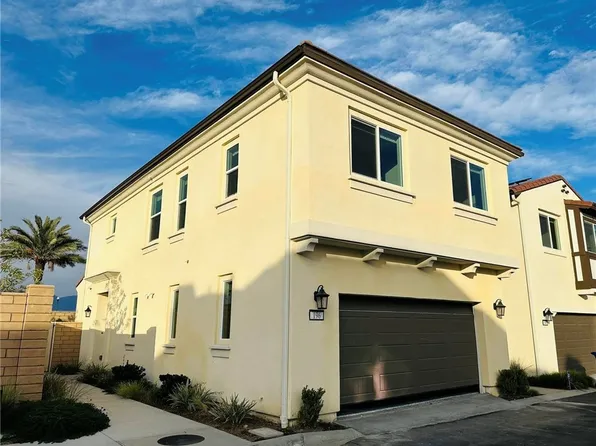 196 Bonita Ln, Rialto, CA 92376