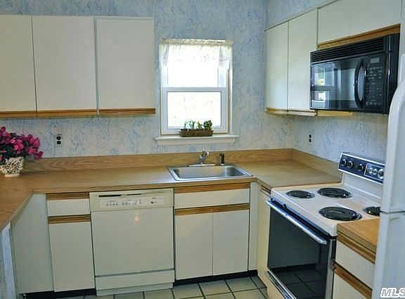 5th image of 195 N Centre Ave APT 30