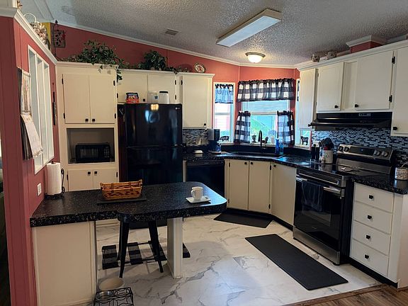 2nd image of 6315 Eagles Nest Dr