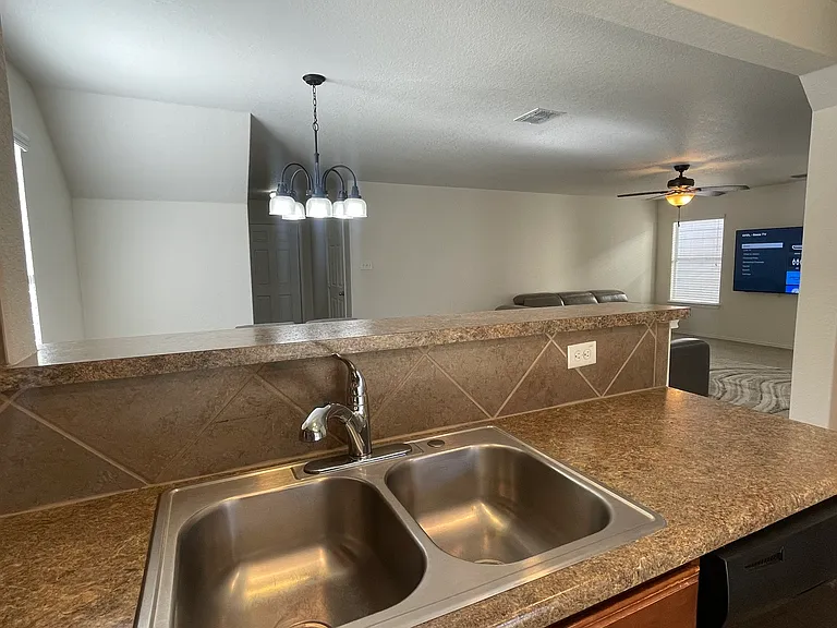 3738 Gallery Wls — Photo 56