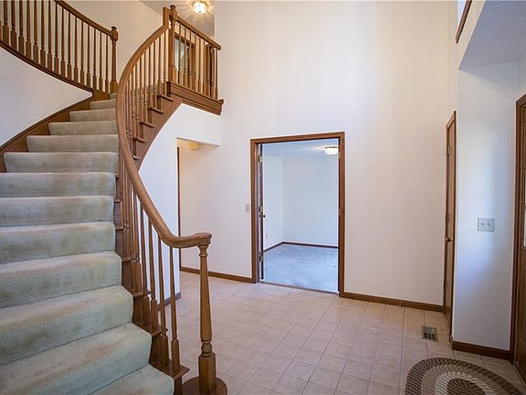 2nd image of 341 Long Pointe Dr